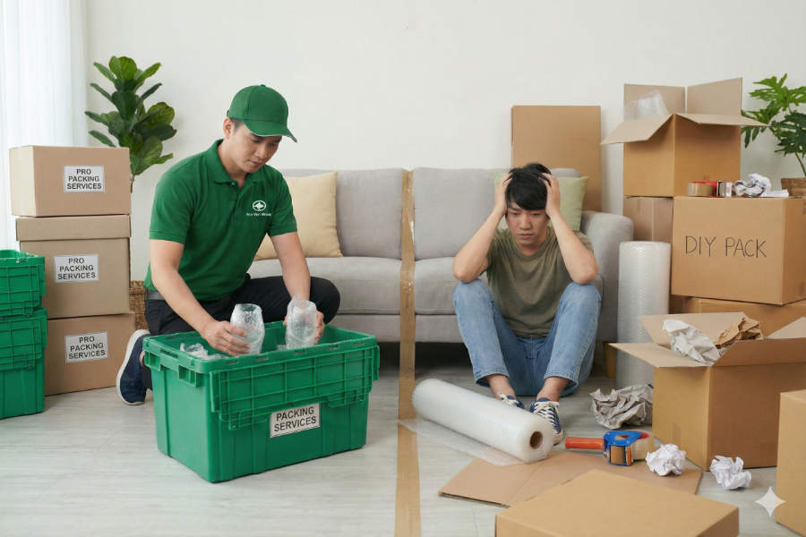 Packing Services vs. DIY Packing
